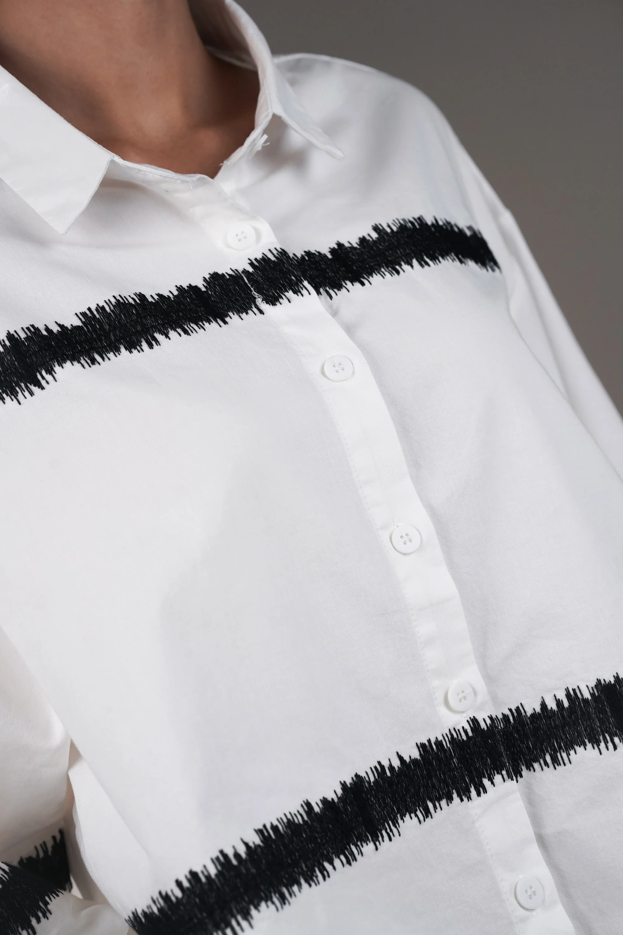 White Cotton Shirt With Fur Stitch