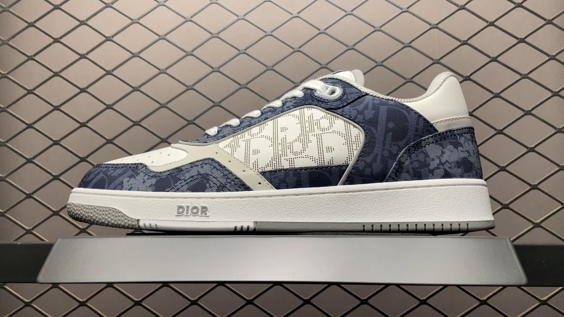 DR B27 Oblique Sneakers