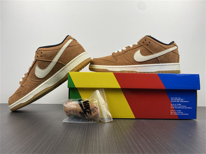 NK SB Dunk Low Pro Dark Russet DH1319-200