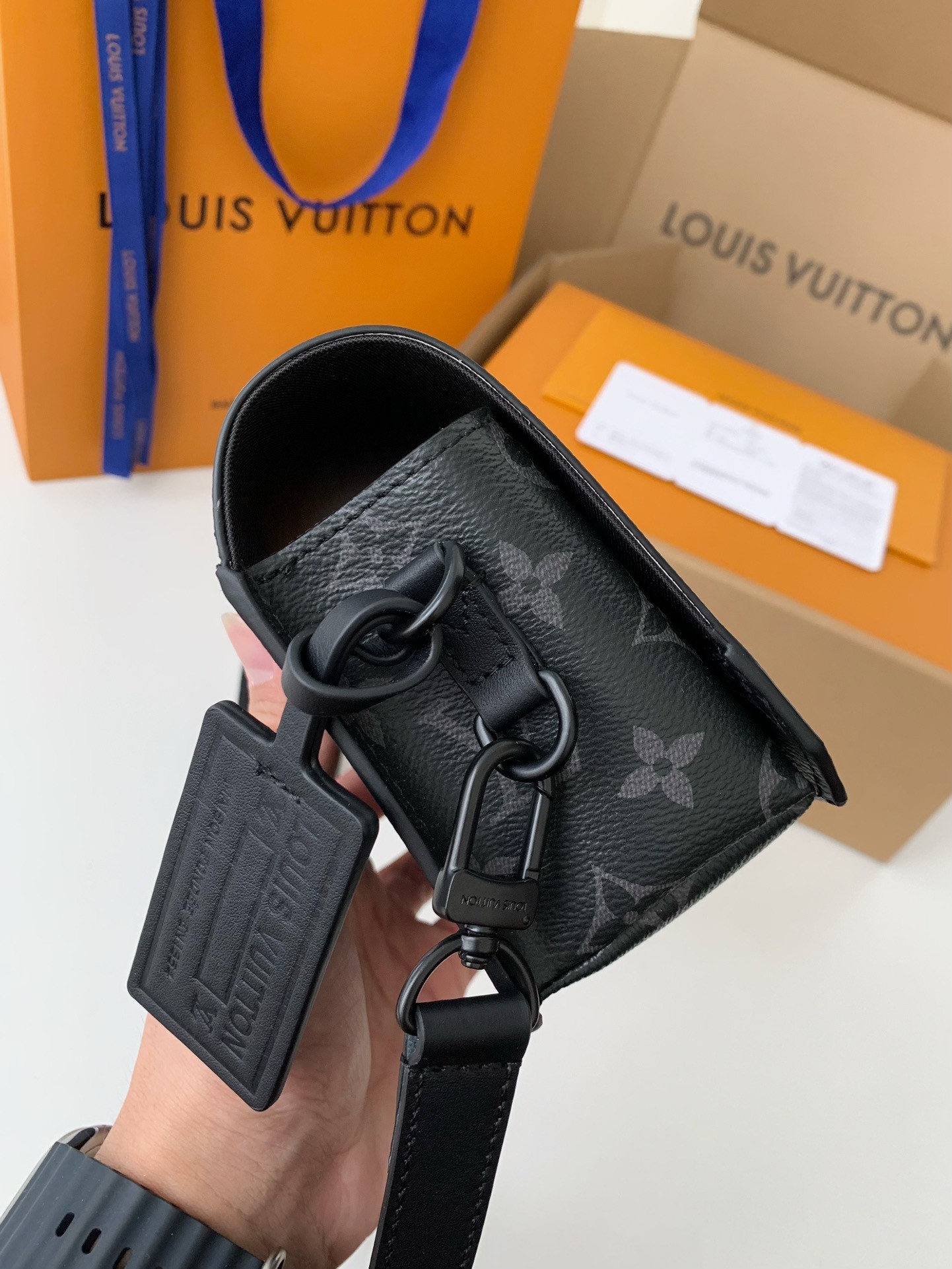 LV FLAP 17.3*12*7cm