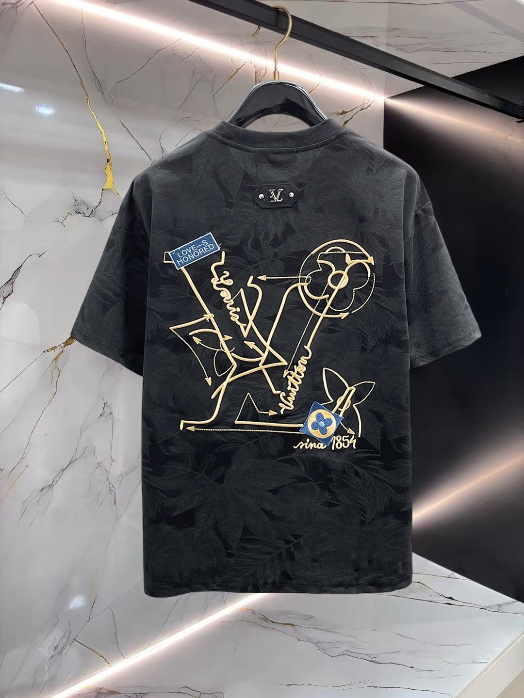 LV T-shirt
