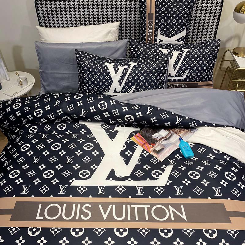 Fashion Pure Silk Digital Print Bedding Sets(1 Quilt,1 Sham,1 pillow cases)SJT-986022