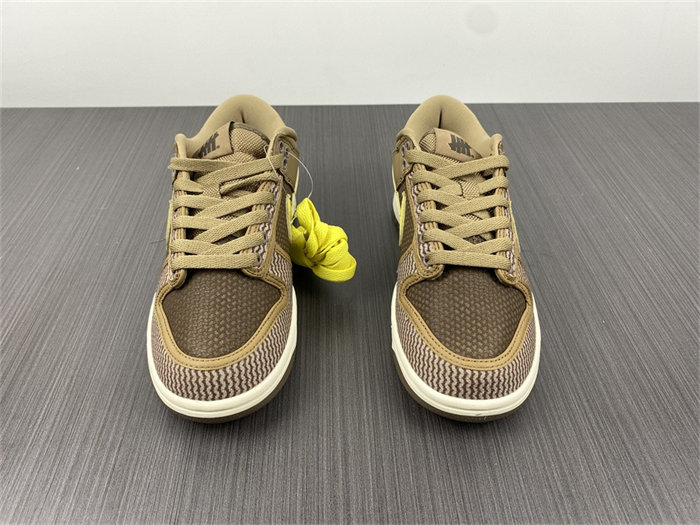 NK Dunk Low SP Undefeated Canteen Dunk vs. AF1 Pack DH3061-200