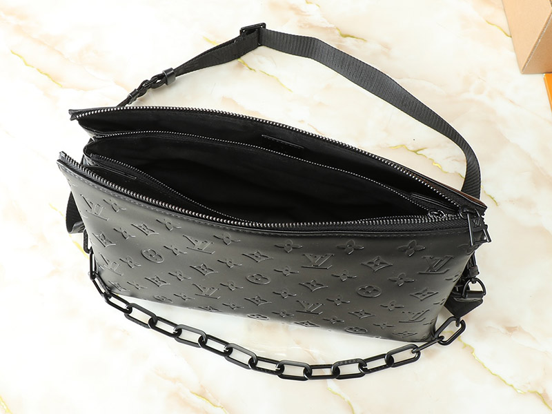 Black Leather 13.4″x9.4″x4.7″ Chains Handbag with Adjustable Strap BB-921490