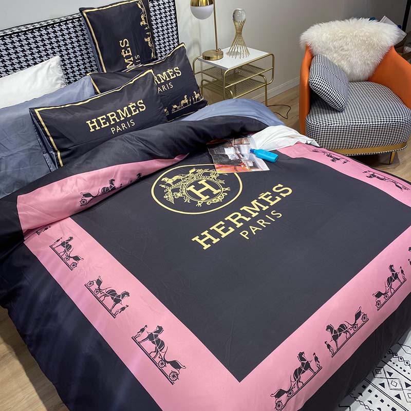Fashion Pure Silk Digital Pink Bedding Sets(1 Quilt,1 Sham,1 pillow cases)SJT-986044