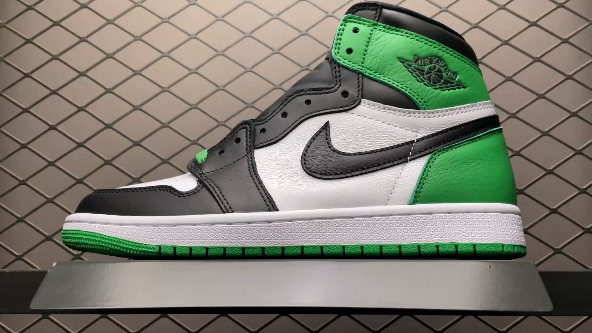JRD 1 Retro High OG Lucky Green DZ5485-031