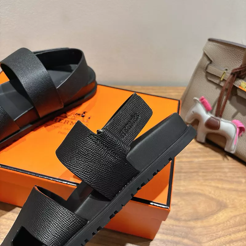 New High Quality Sandals LX-872331