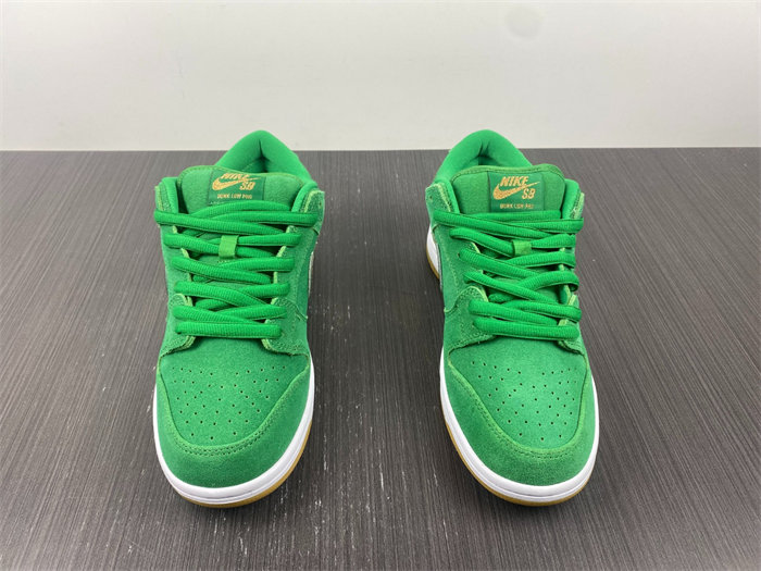 NK SB Dunk Low Pro St. Patrick's Day BQ6817 303