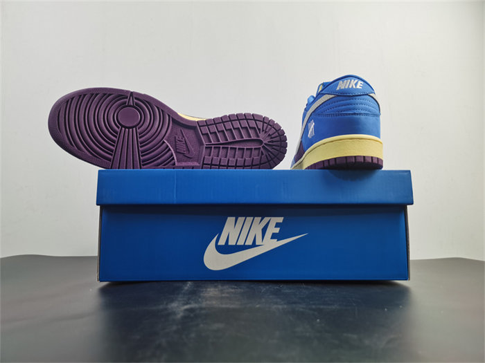 NK Dunk Low Undefeated 5 On It Dunk vs. AF1 DH6508-400