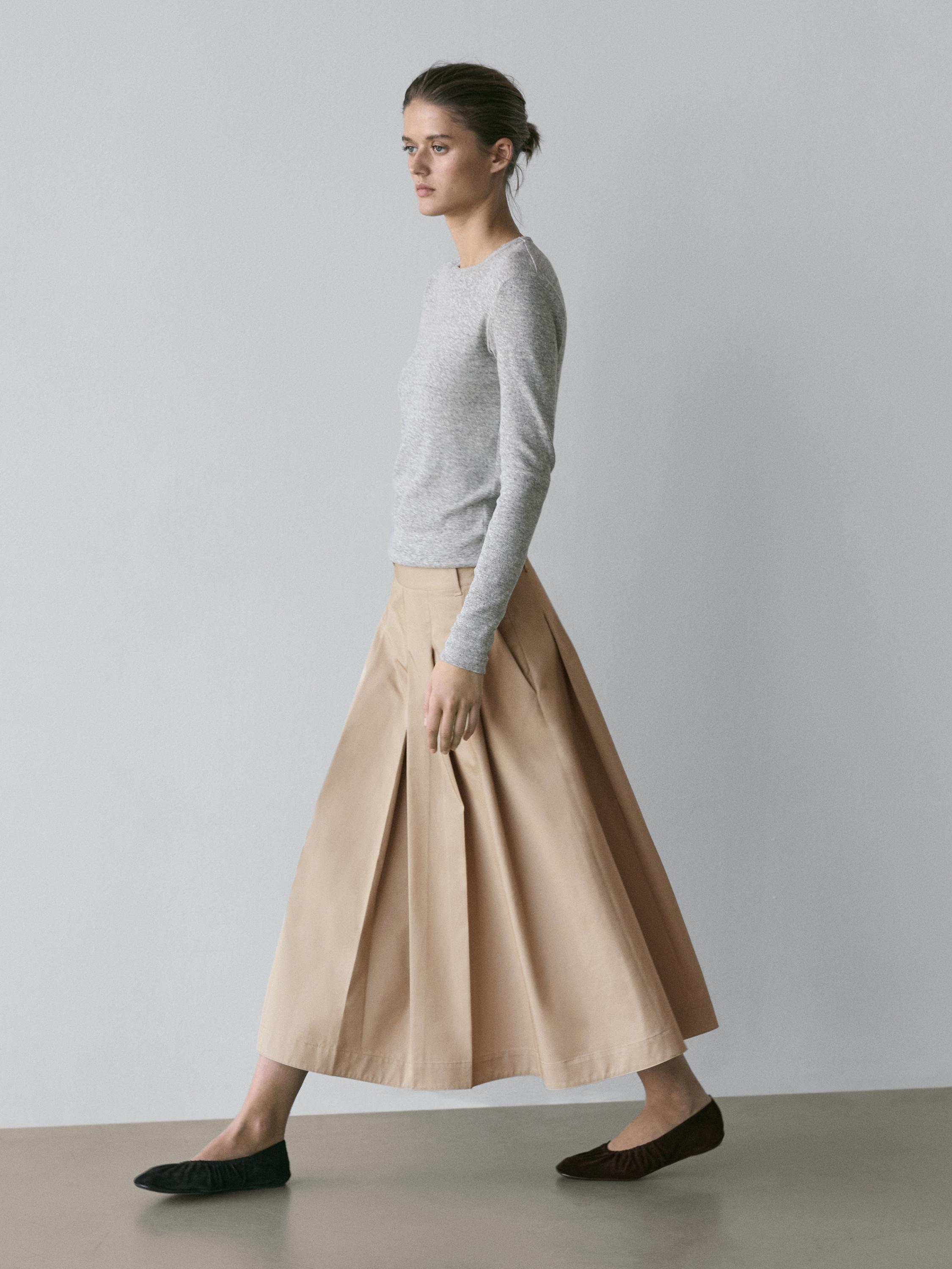 Falda midi detalle tablas