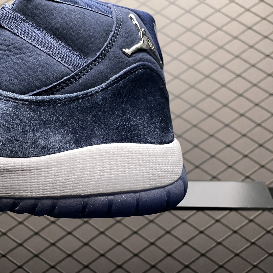 JRD 11 Retro Midnight Navy AR0715-441