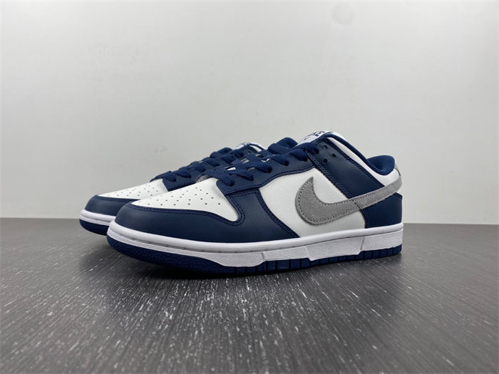 NK Dunk Low Summit White Midnight Navy FD9749-400