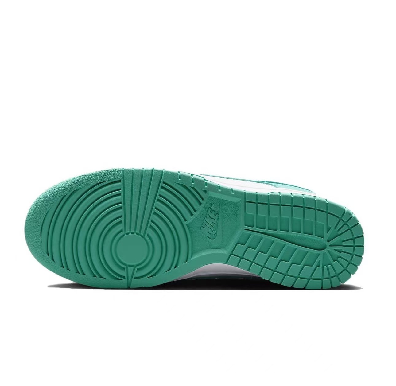 NK SB Dunk Low Clear Jade
