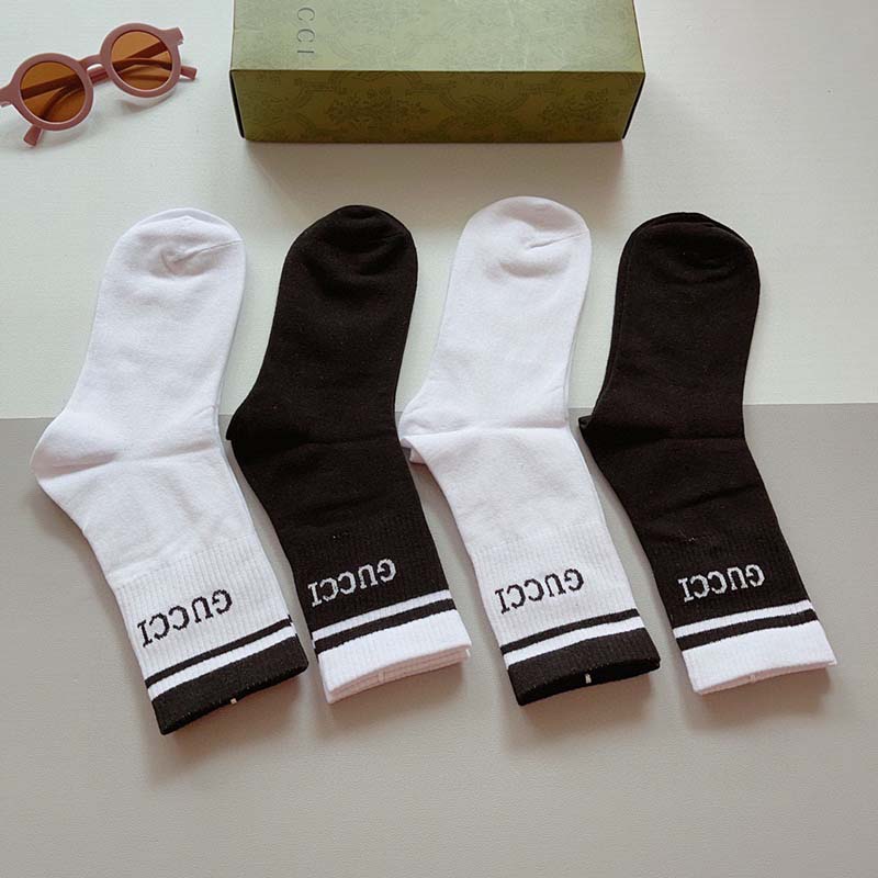 Set of 4 Pairs of Cotton Anti-bacterial Crew Socks WZ-924000164