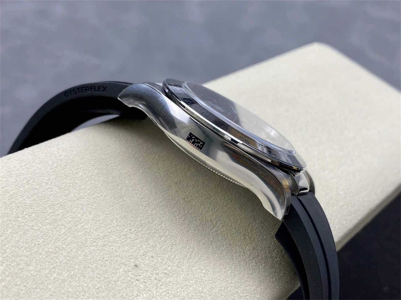 Rolex Daytona Grey Dial – Clean Factory White Gold Chronograph Replica