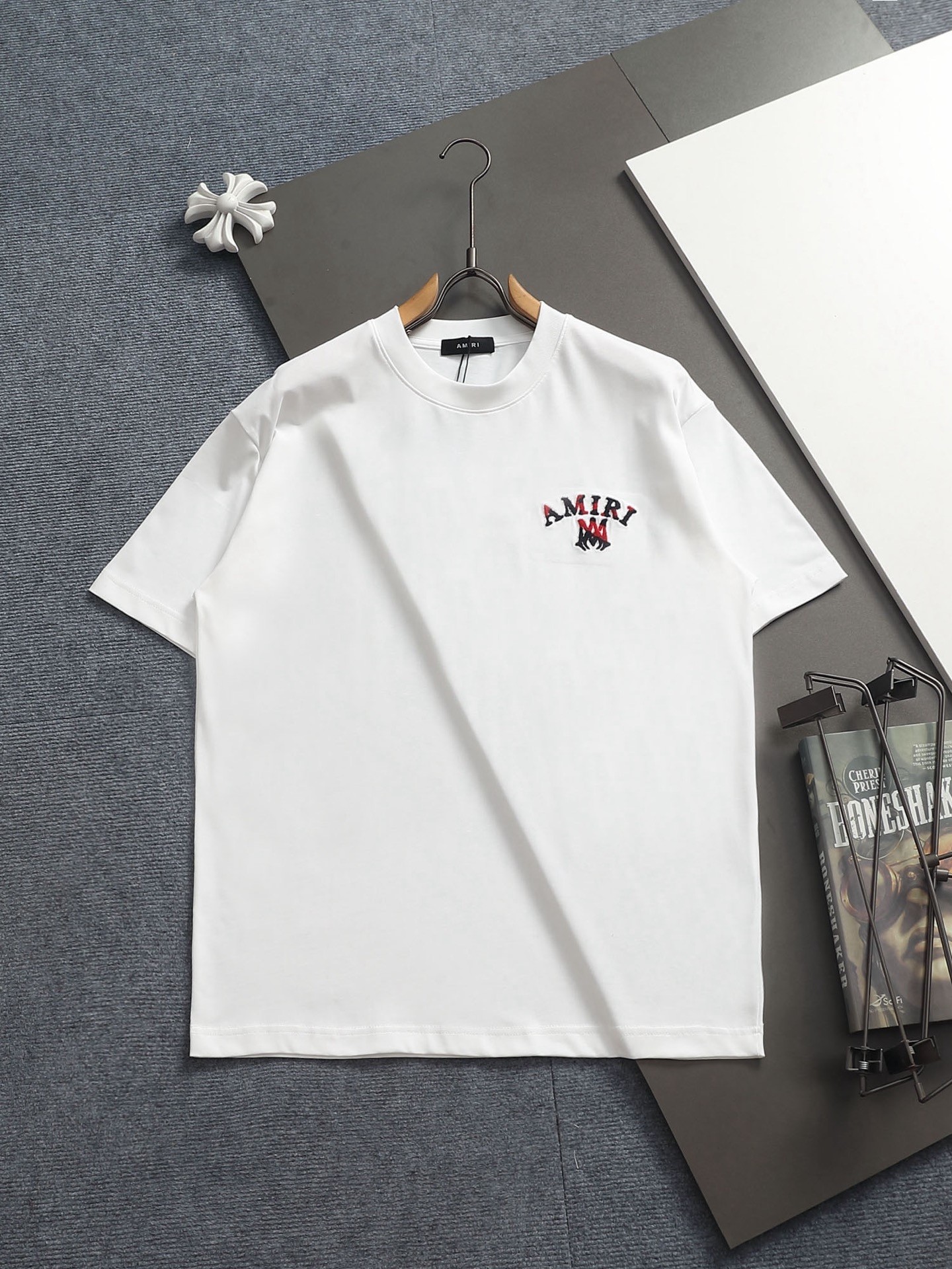 Amri T-Shirt