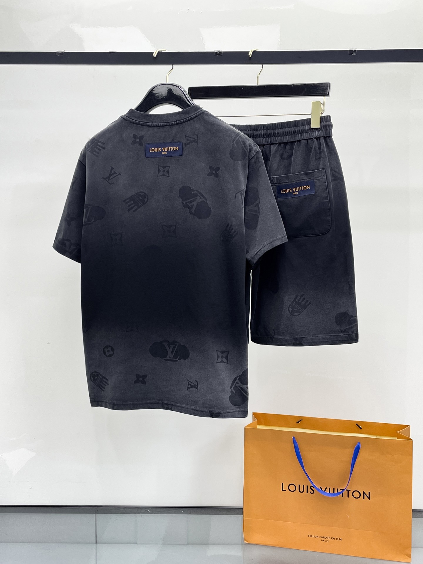 LV Two-piece suit