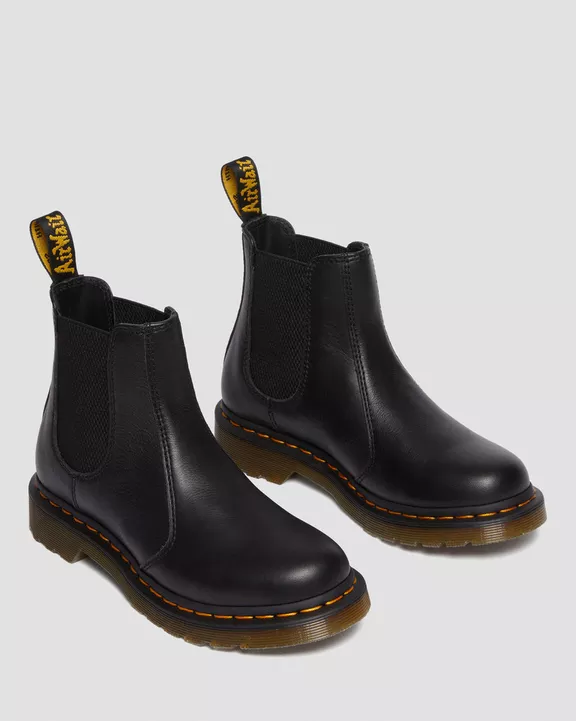 2976 Virginia Leather Chelsea Boots
