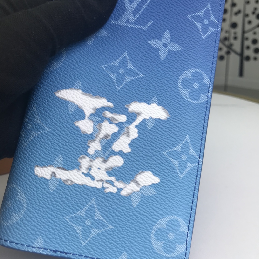 Long wallet 3.9″x7.5″x0.8″ BB-918000287