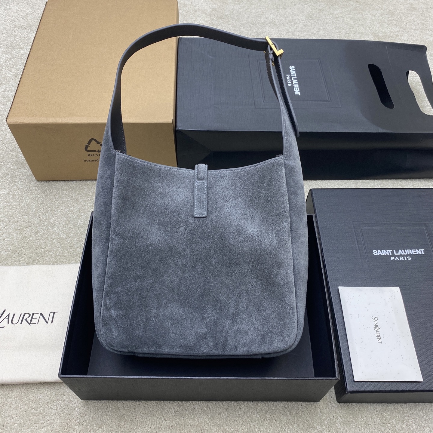 Saint Laurent Le 5 à 7 hook closure bag