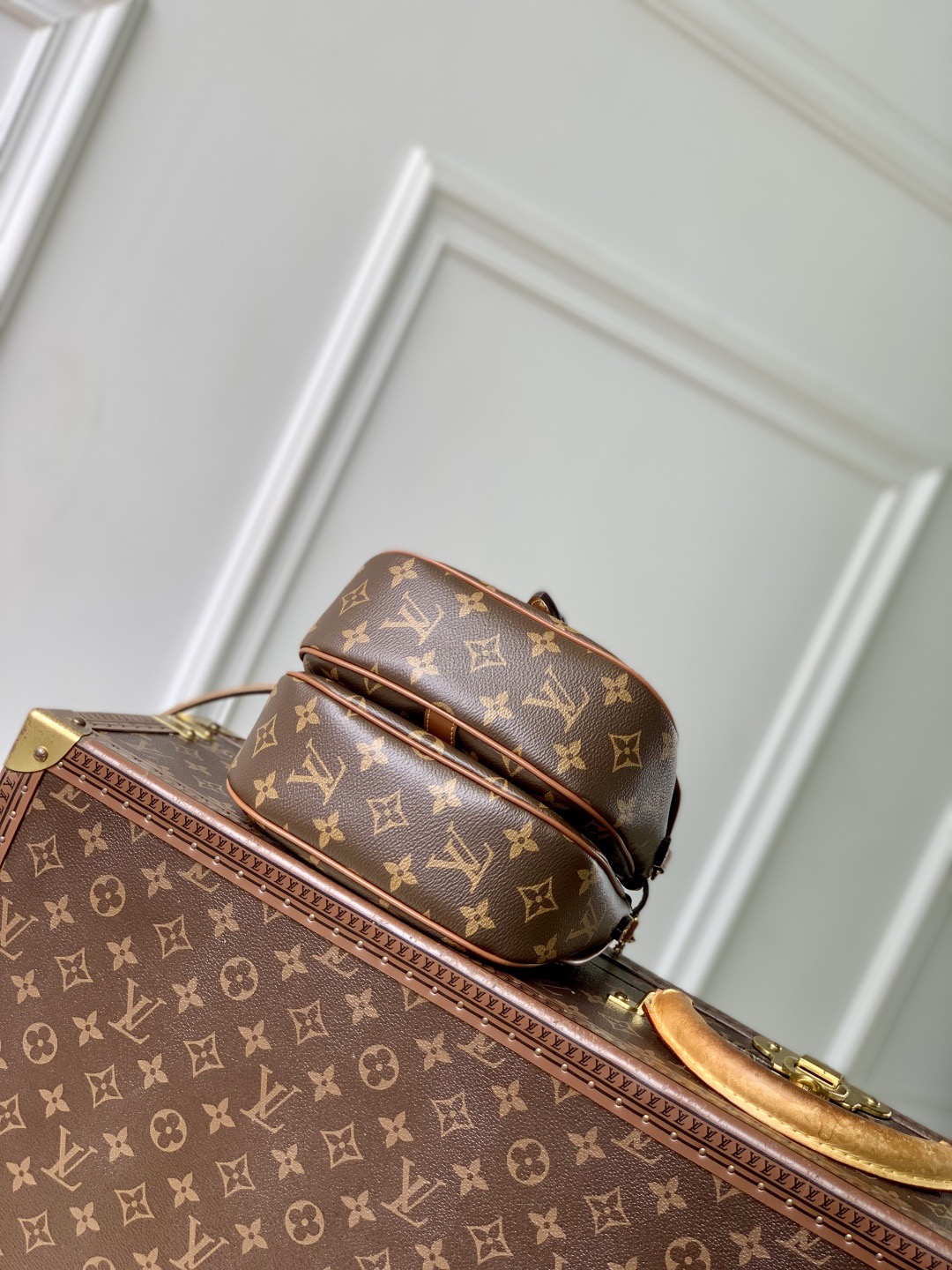LV Shoulder handbag 14*6*19