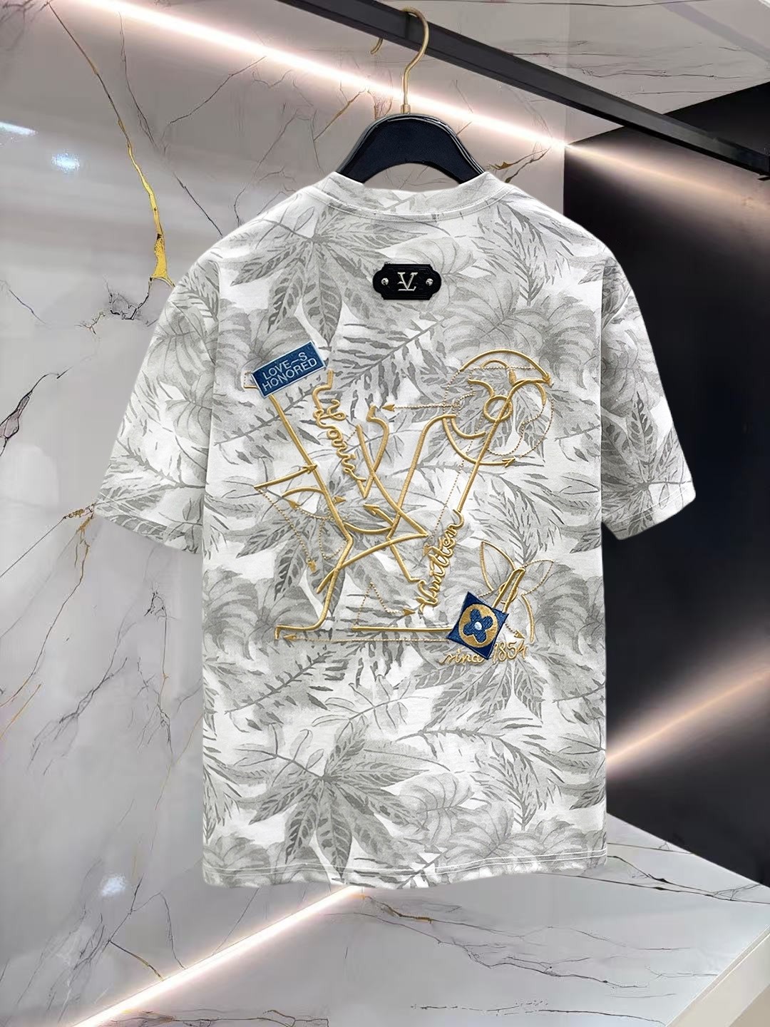 LV T-shirt