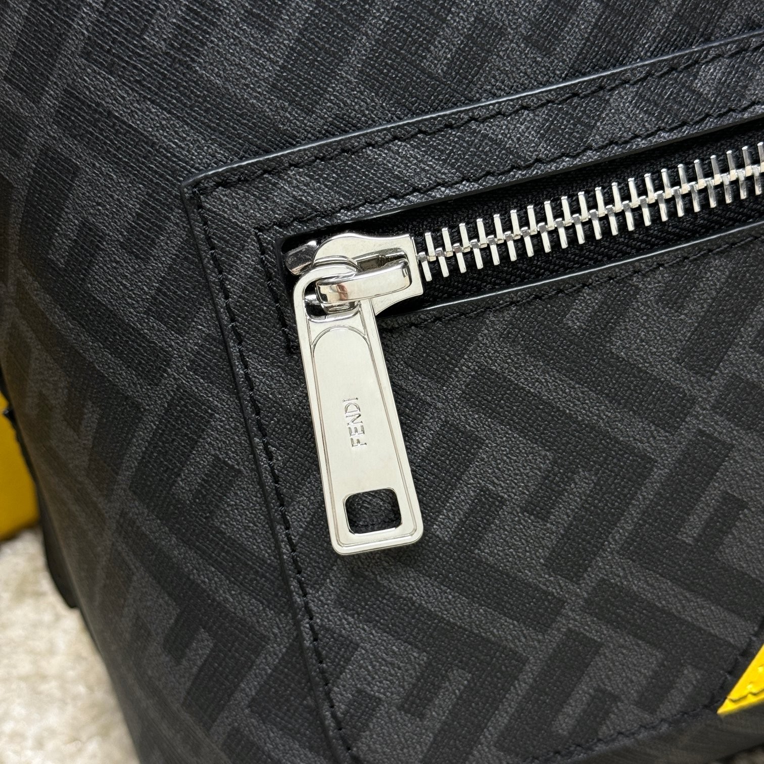 FD Backpack Size:36x24x12cm（Multiple colors）