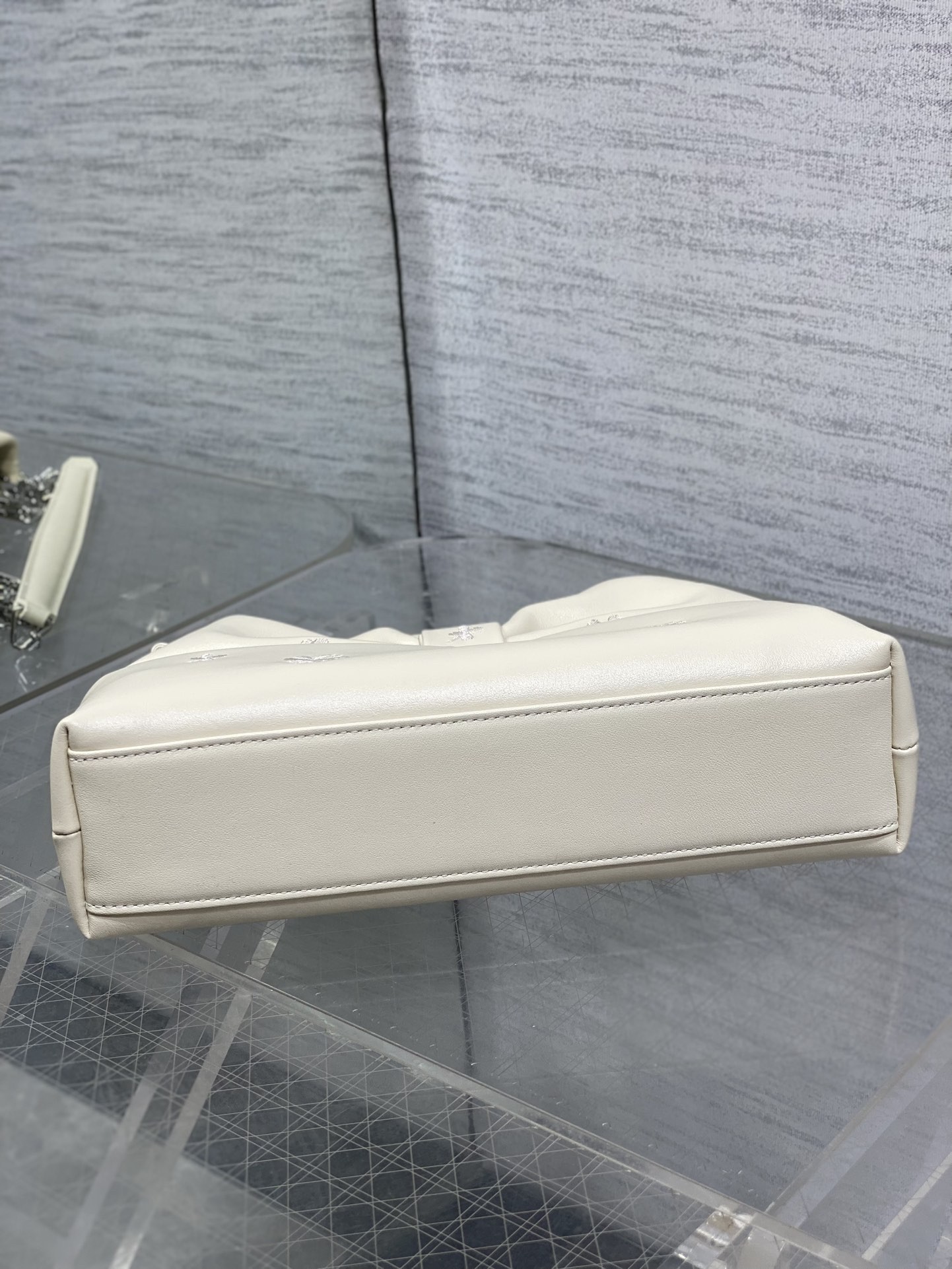 DR Shoulder bag 27x8x18cm