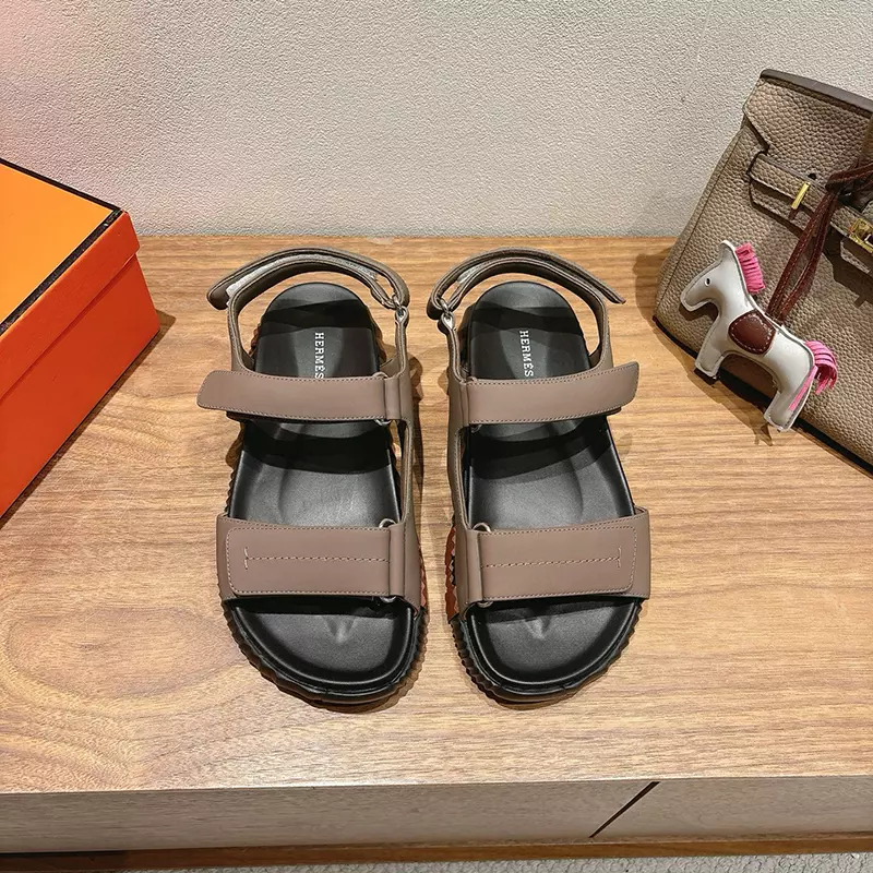 Fashion High Quality Sandals LX-872328