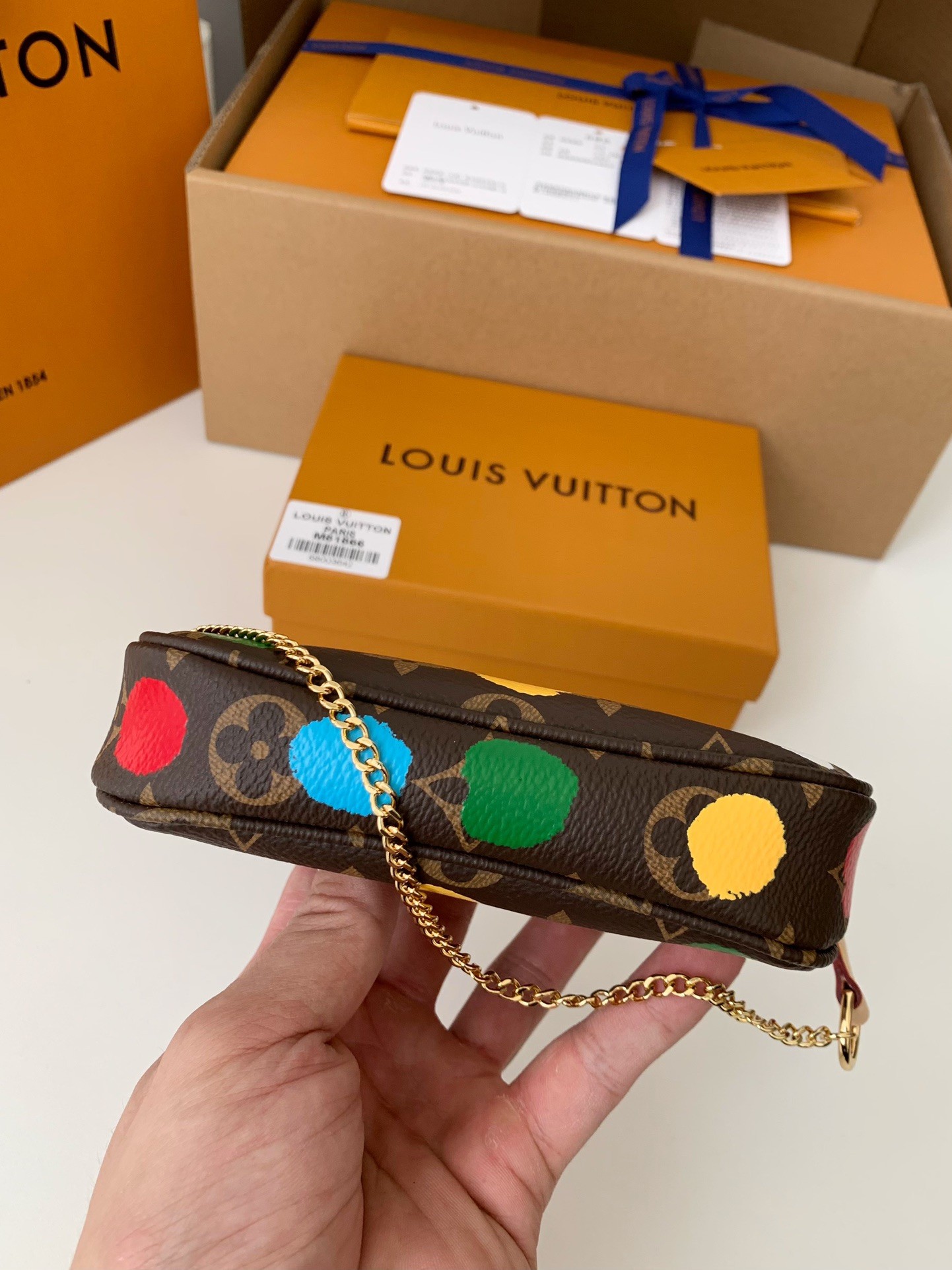 LV x YK MINI POCHETTE ACCESSOIRES 15.5*10.5*4cm