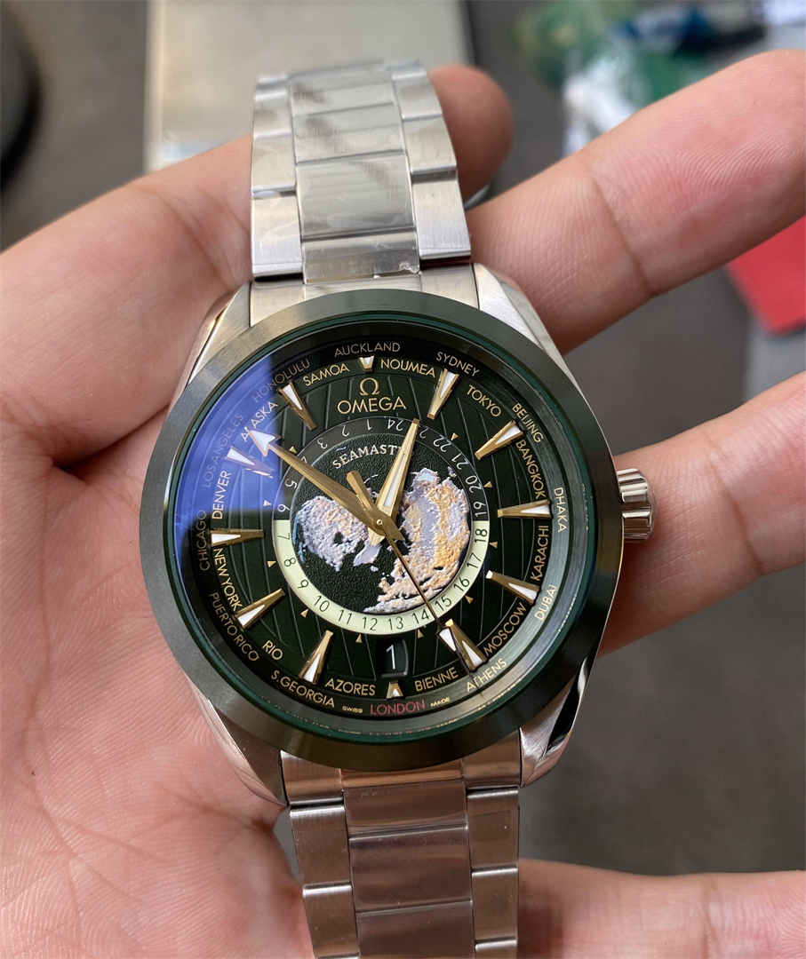 VSF Worldtimer Green Replica – Stainless Steel Aqua Terra Green Dial Watch