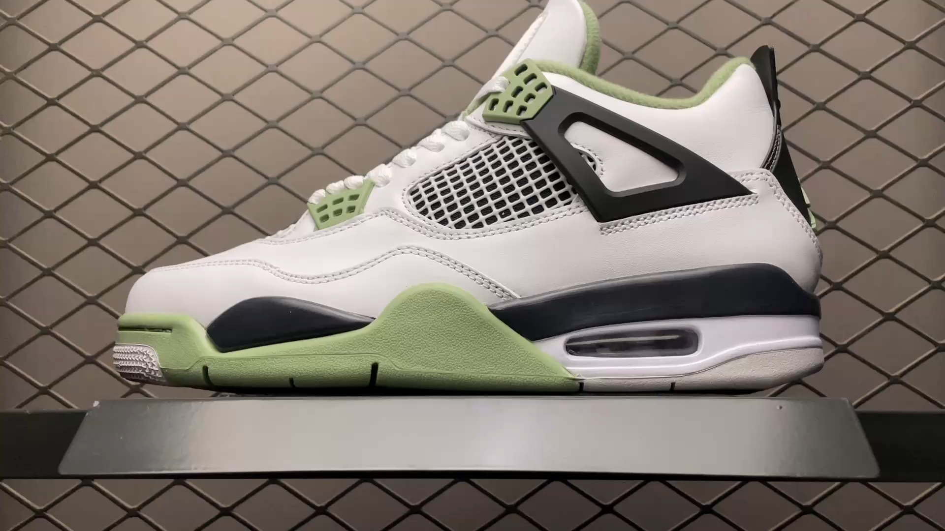 JRD 4 Retro Seafoam AQ9129-103