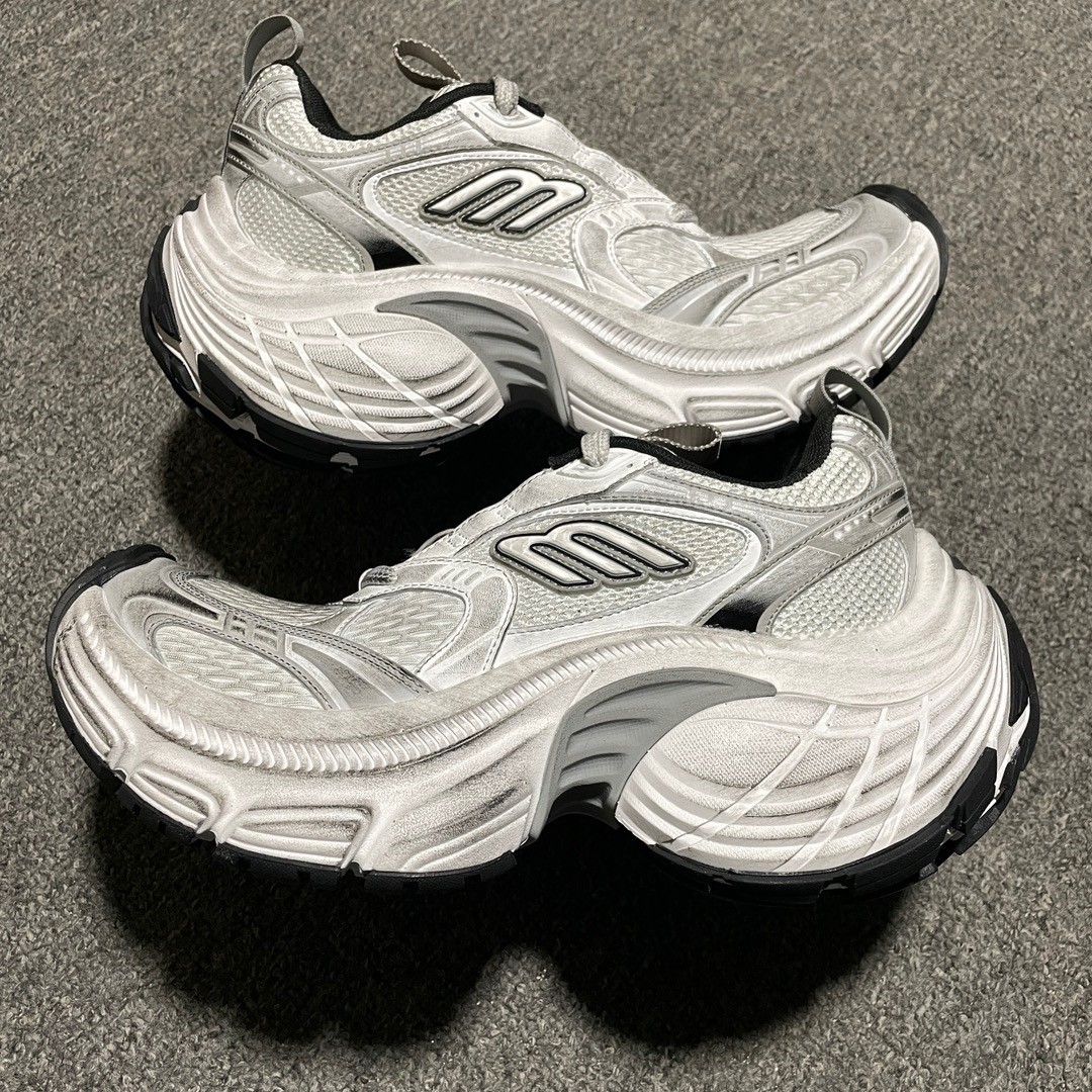 BLCG Sneakers