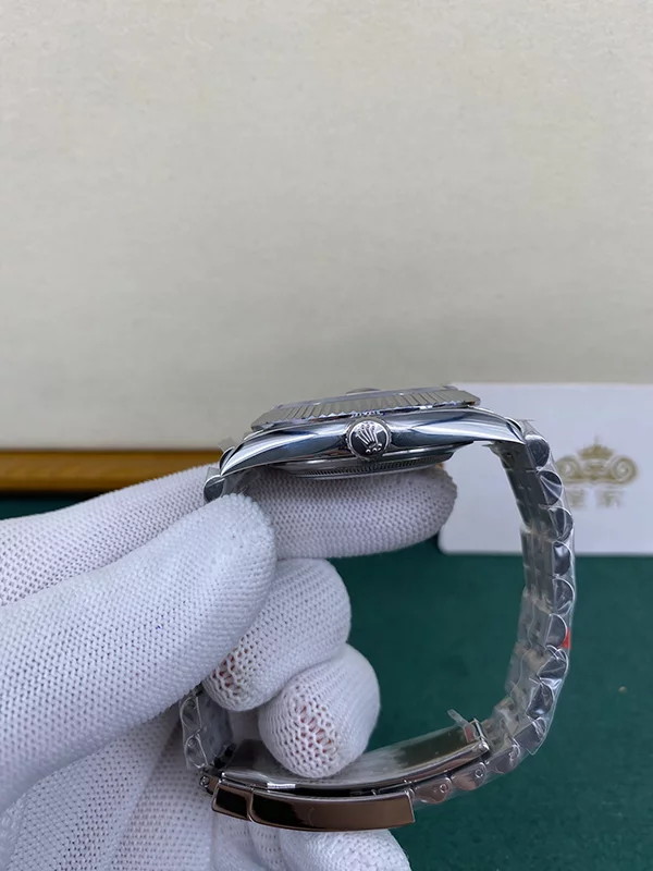 Classical Mechanical Watch WB-7180062