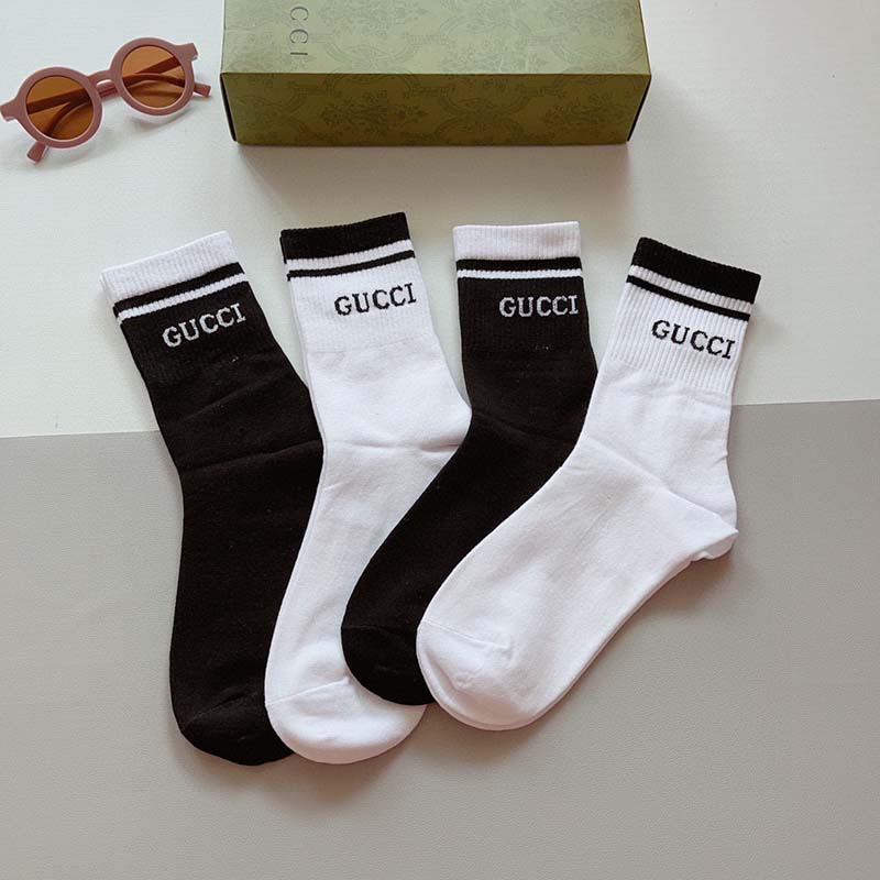 Set of 4 Pairs of Cotton Anti-bacterial Crew Socks WZ-924000164