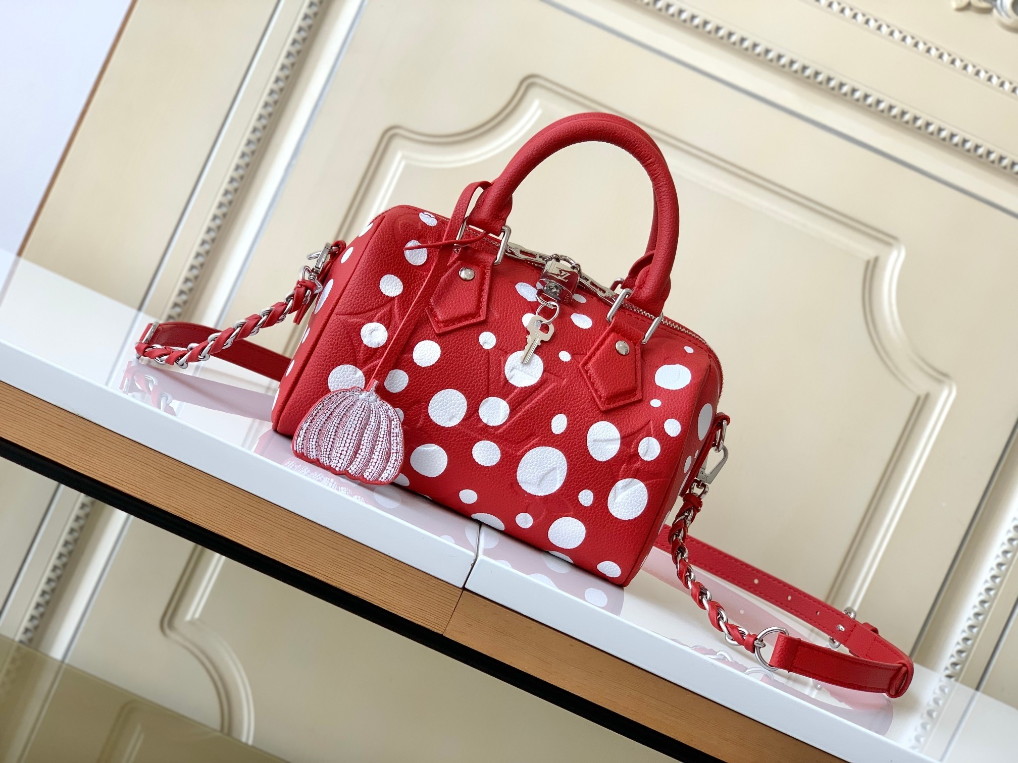 LV Speedy Bandoulière 20 M46411 Size：20.5x13.5x12cm