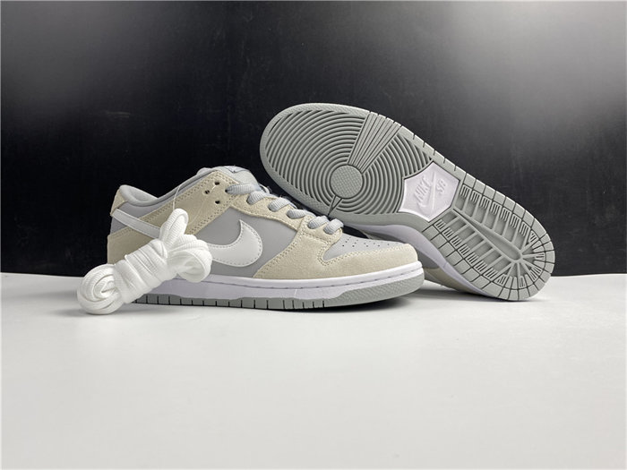 NK SB Dunk Low Summit White Wolf Grey AR0778-110