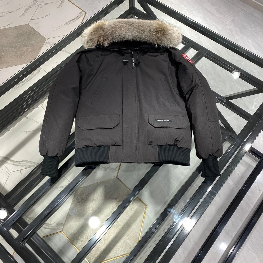 [Canada Goose] Women's and Men's ★Cute Short Length★ Chilliwack Bomber (6 Colors)