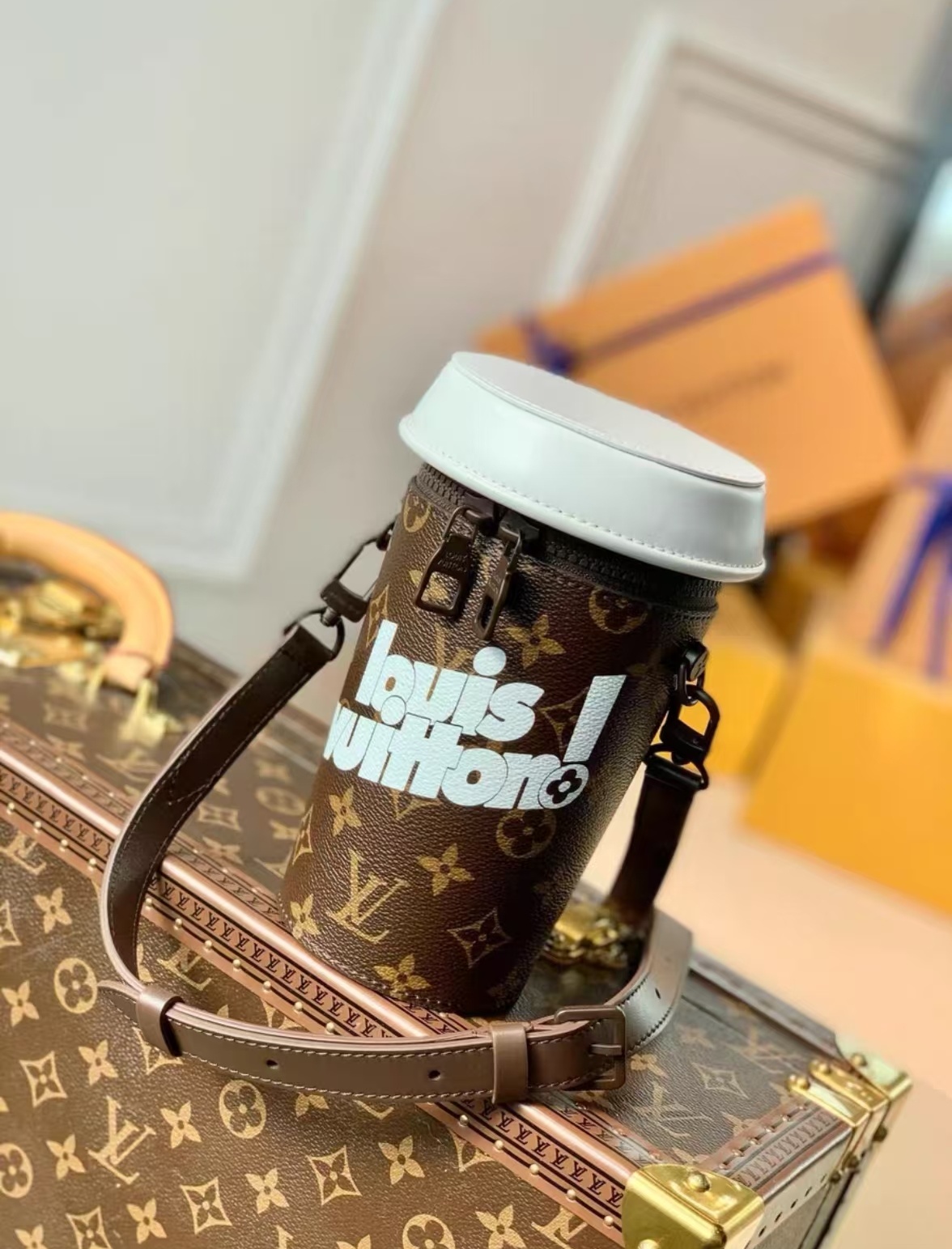 LV Shoulder bag