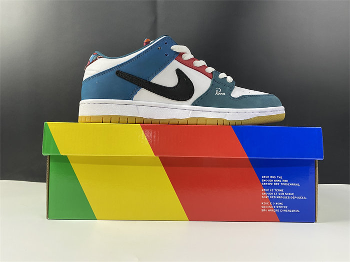 NK Dunk SB Low Pro QS Parra DH7695-100