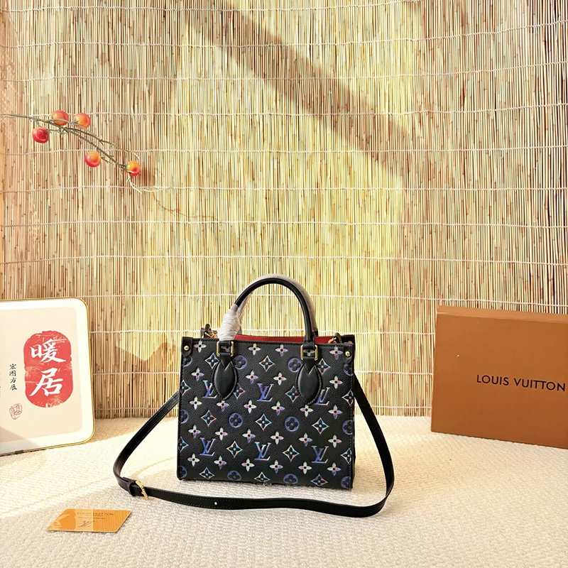 Black Genuine Leather Bags set Size Big: 9.8″x4.7″x7.9″ Medium: 8.3″x1.2″x4.7″ Small: 4.3″x3.9″ BB-6915041