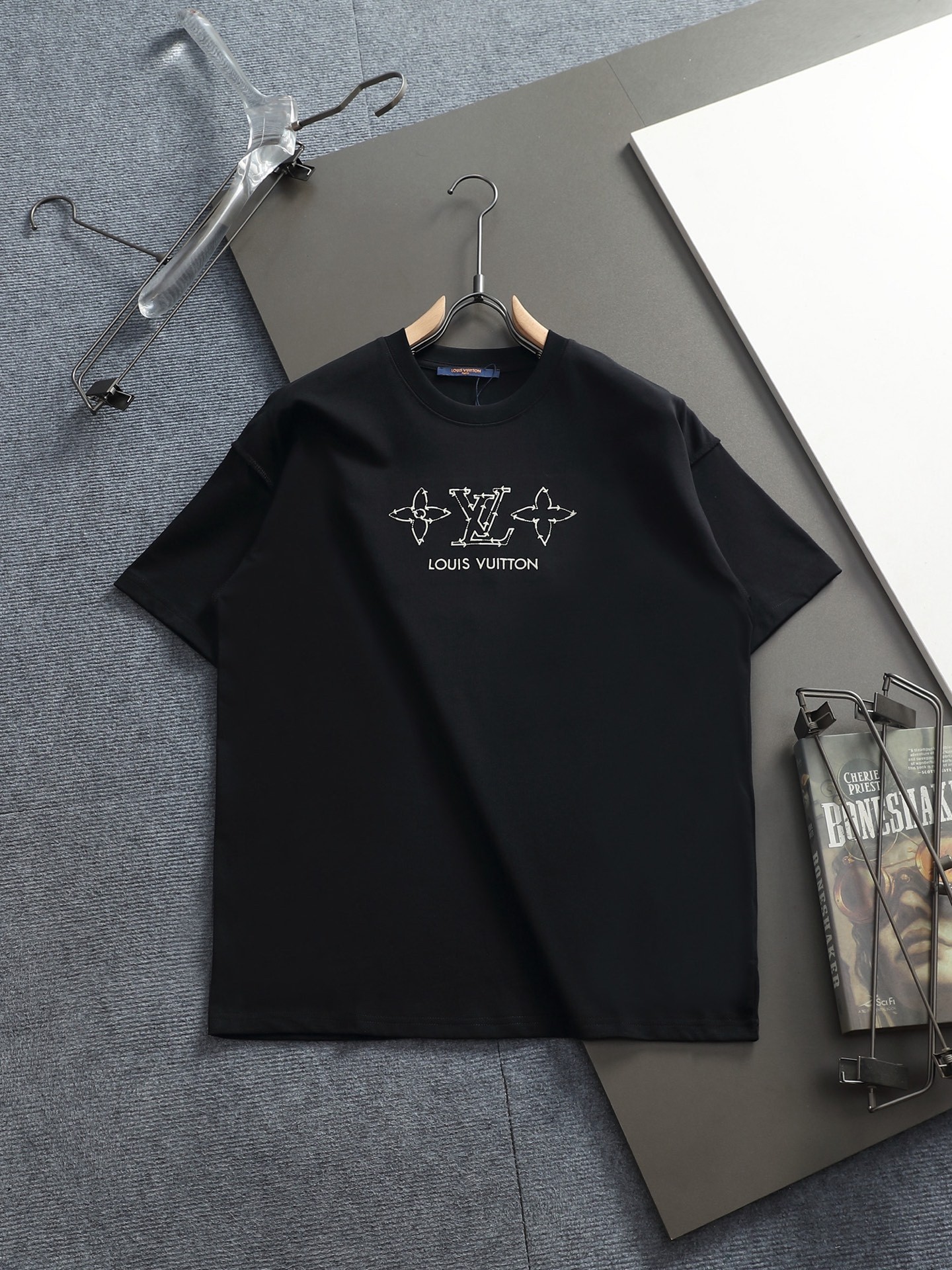 LV T-shirt