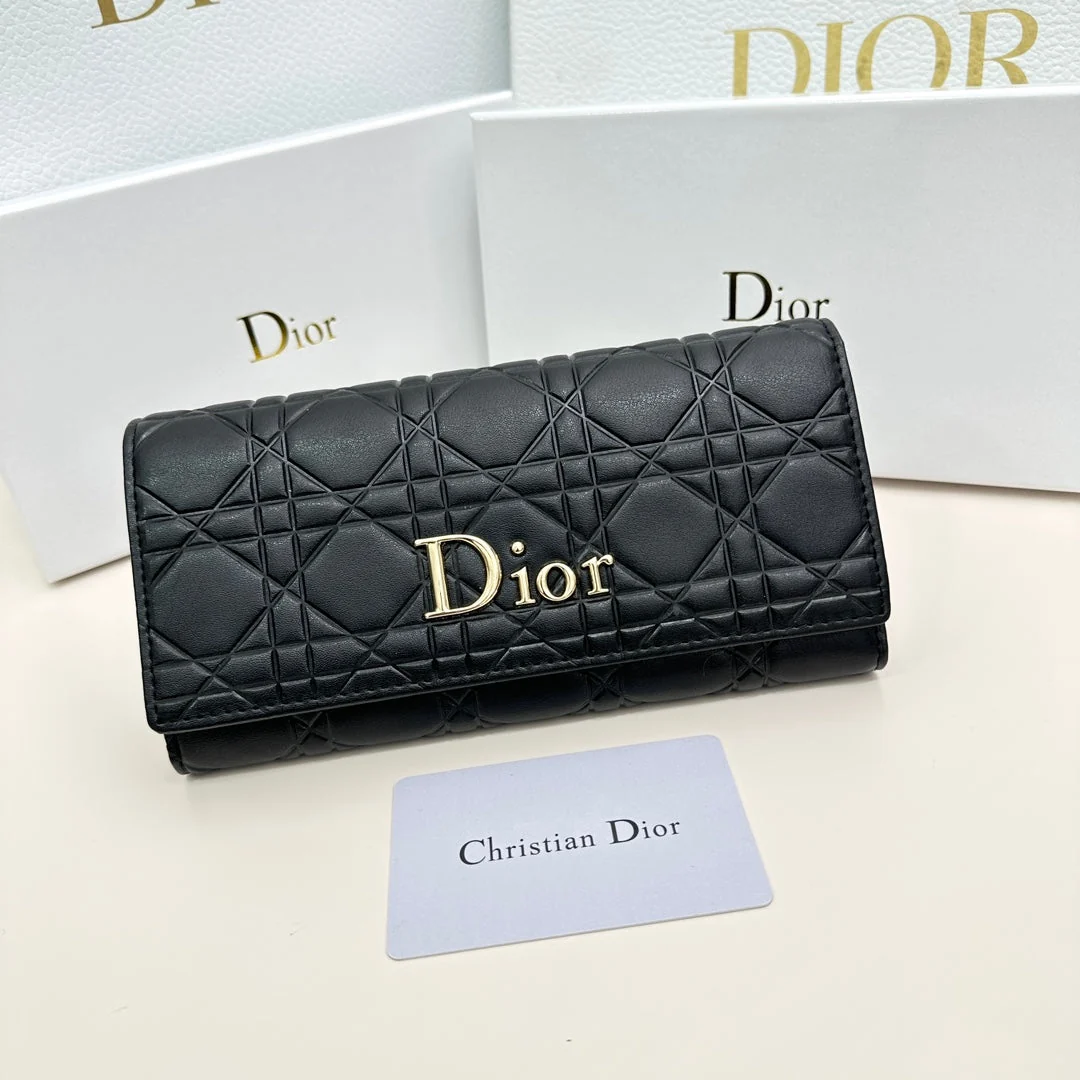 [Dior] Spring/Summer 2025 New Collection: Elegant Forms That Captivate in an Instant