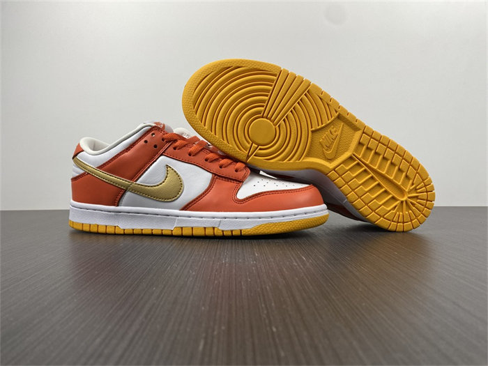 NK Dunk Low University Gold DQ4690-800