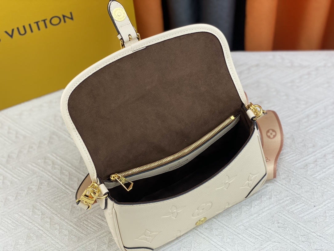 3 colors Woman’s handbag with straps 9.8″x3.5″x5.9″ BB-9180001000589