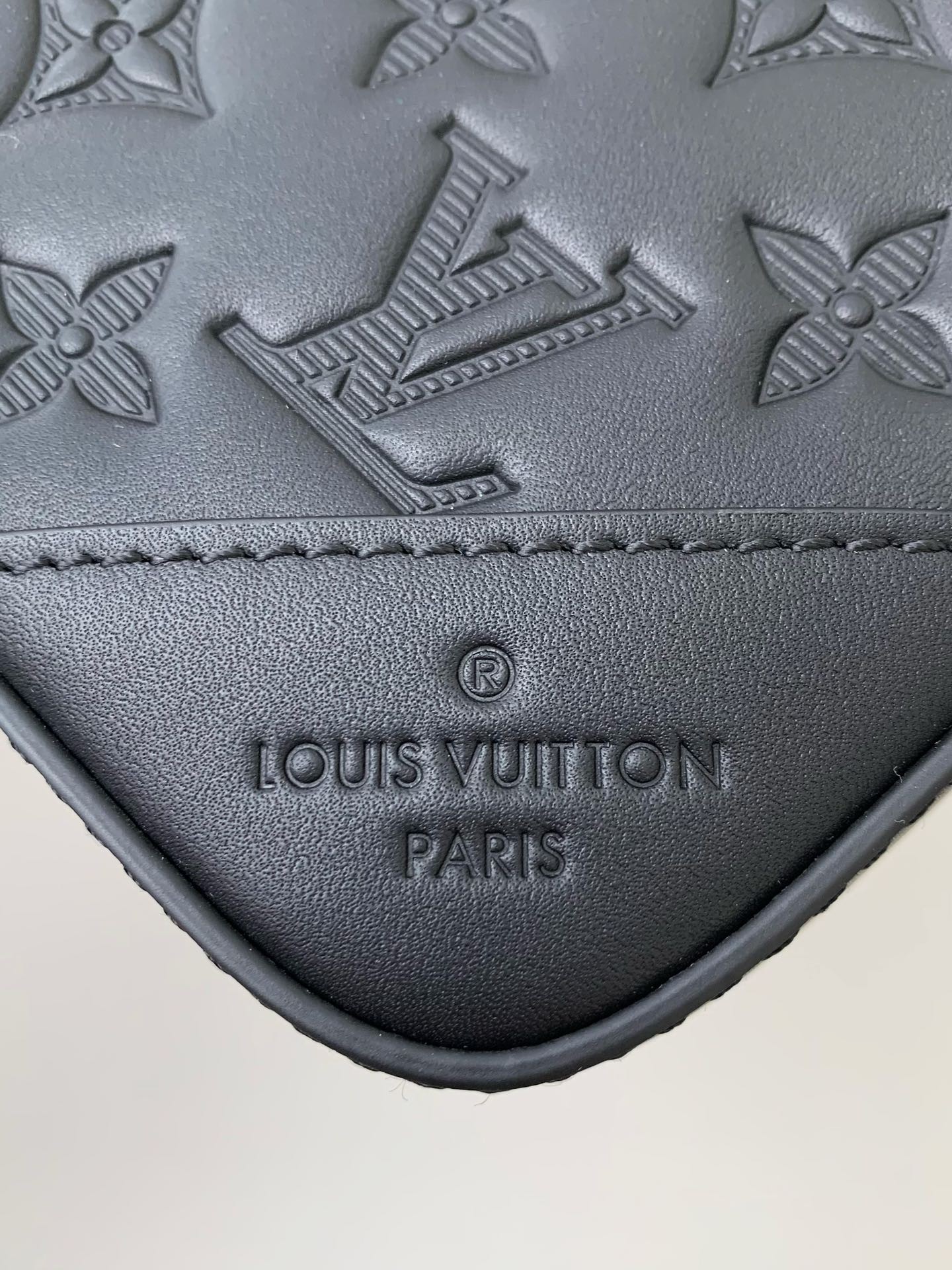LV DUO Messenger Bags 26*18.5*5cm