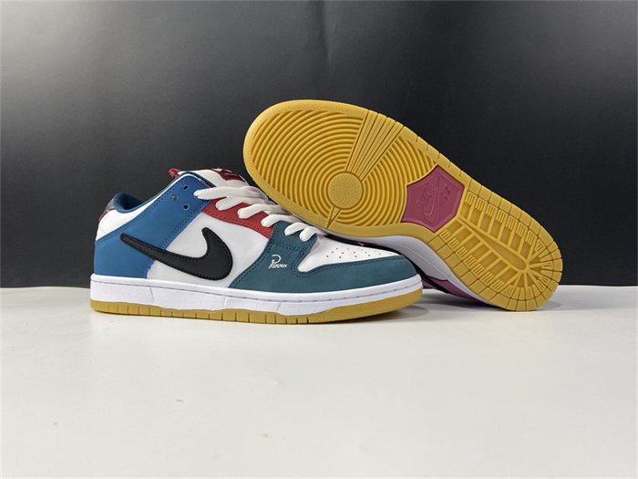 NK Dunk SB Low Pro QS Parra DH7695-100