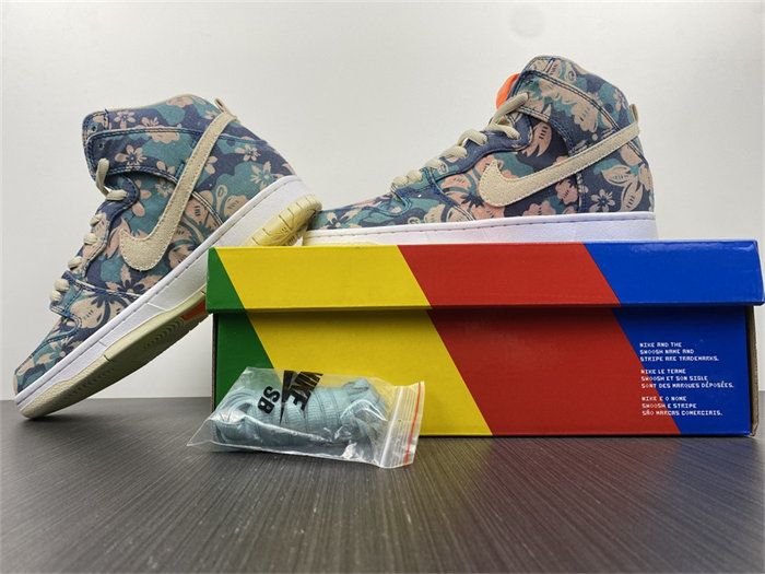 NK SB Dunk High Hawaii CZ2232-300