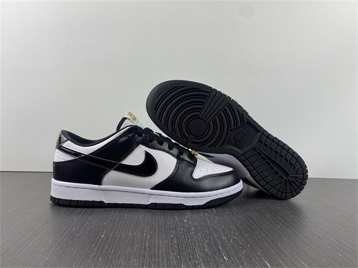NK Dunk Low World Champs Black White DR9511-100