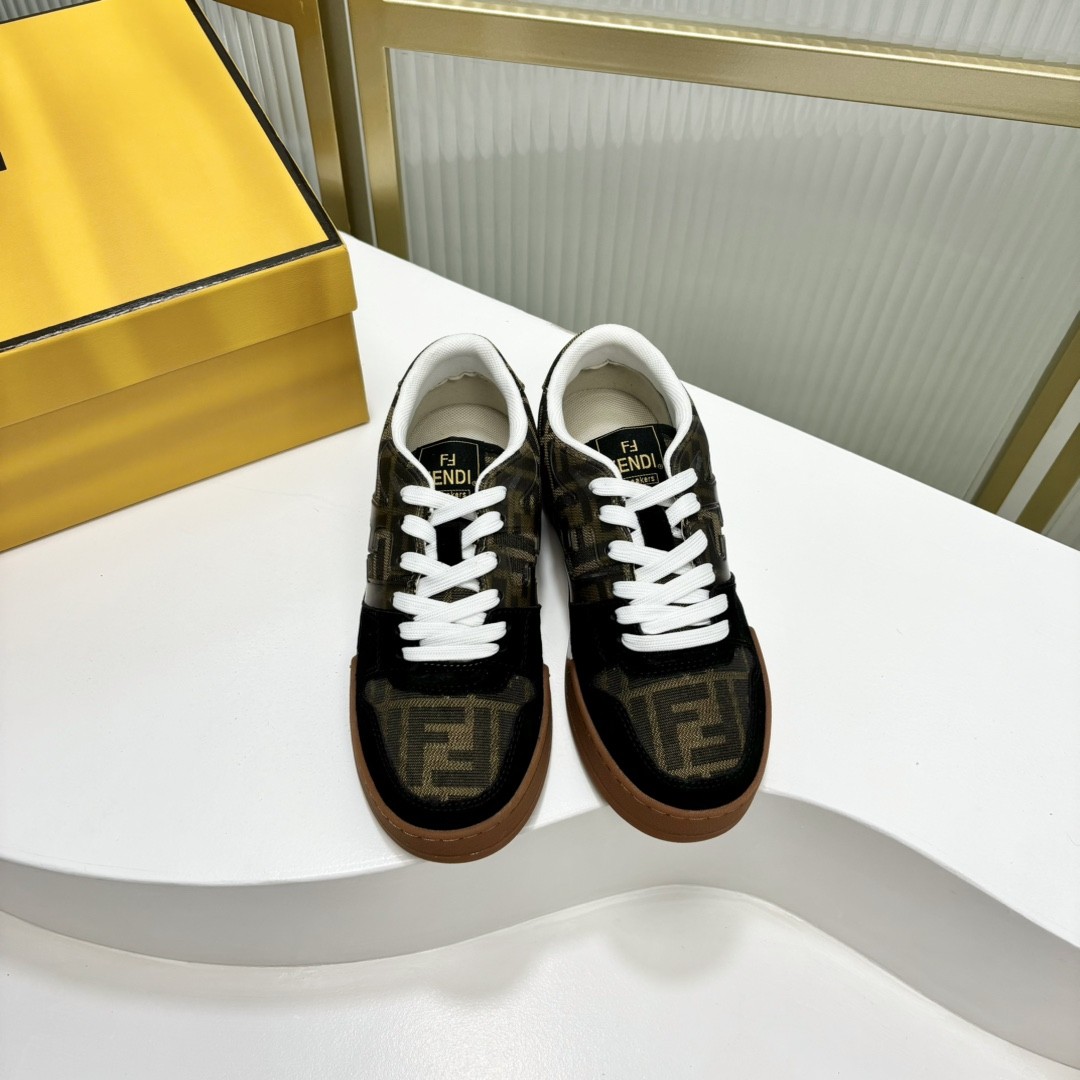 FEND Casual shoes